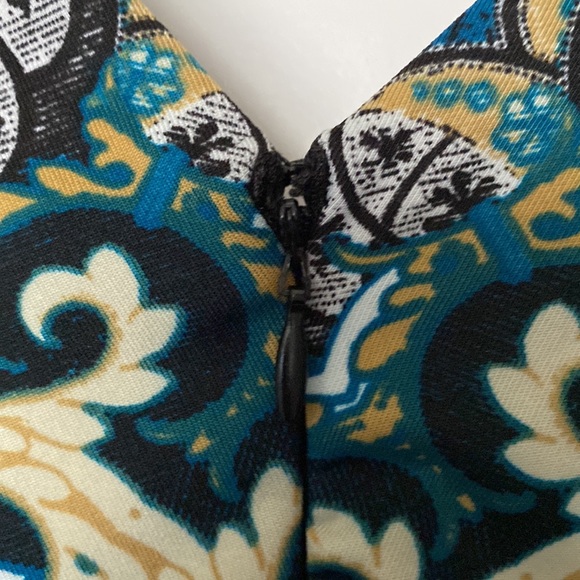 Beautiful NY&CO 7th Avenue beautiful design dress top - Picture 7 of 8